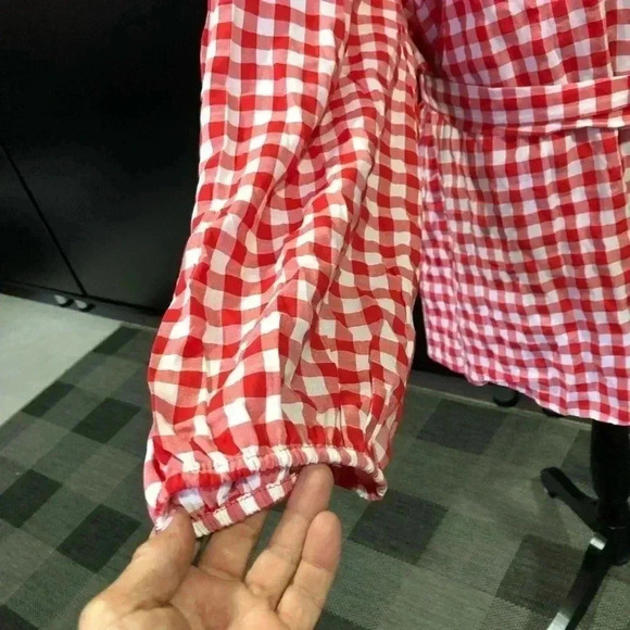 Lane Bryant Fit & Flatter Gingham Red/White V-neck Long Sleeve tie waist wrap - Picture 4 of 11